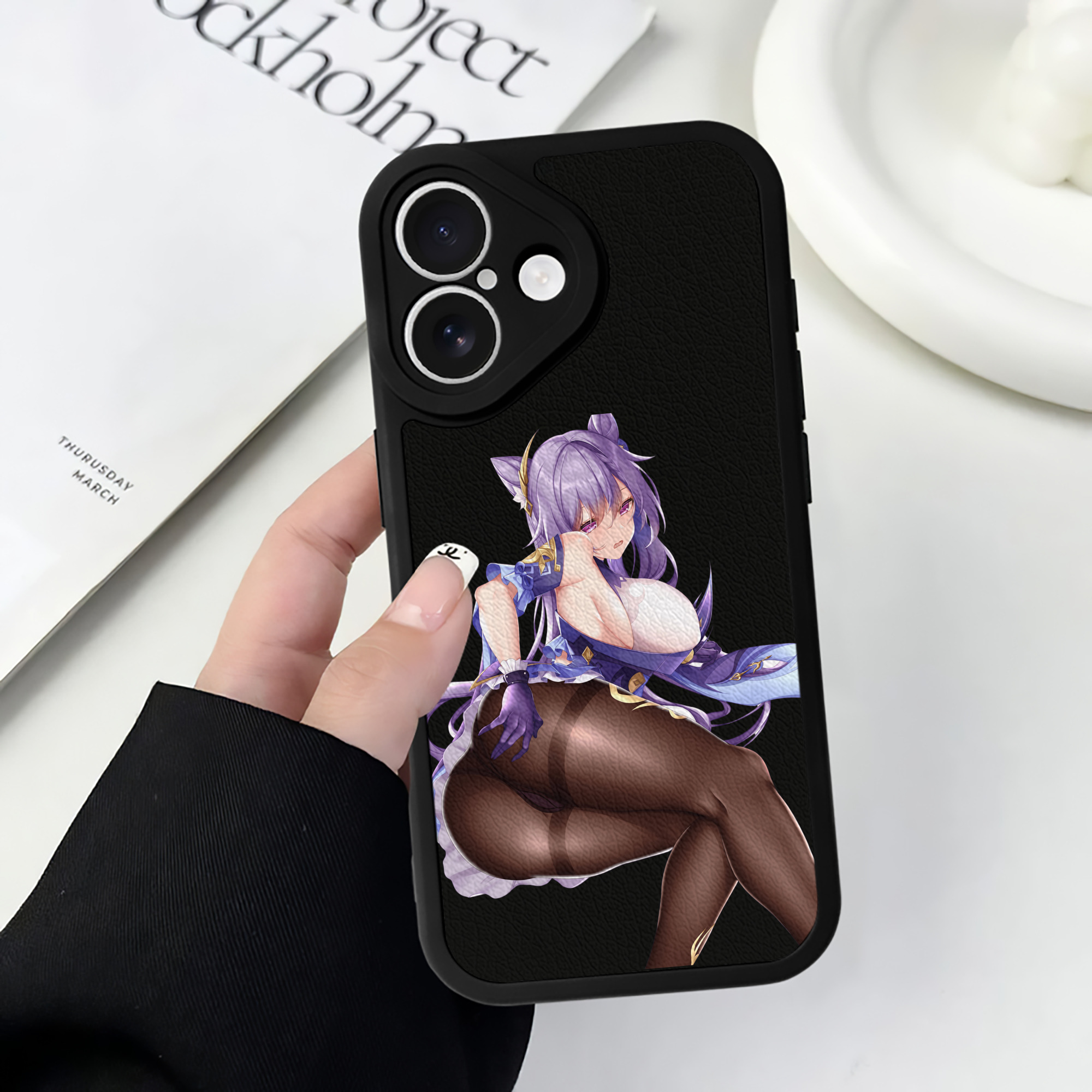 げんし神 刻晴 こくせい genshin Kokusei 【iPhone 16シリーズ対応】シリコンスマホケース（レザー調） 材質：シリコン